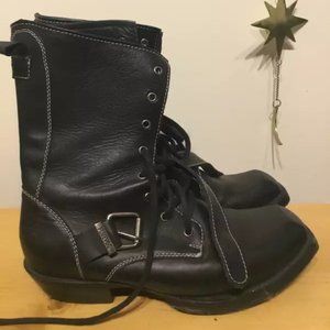 FLUEVOGS, BUCKLED & BEAUTIFUL COVENTRY EARL OF WARWICK W12/M10